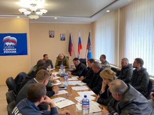 Евгений Солнцев провел заседание оперативного штаба по восстановлению Волновахи