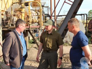 Глава Минтранса Владимир Тужилин посетил производственную площадку ГУП ДНР «Автодор» и муниципальные предприятия городского электро- и автотранспорта Донецка, Макеевки и Харцызска