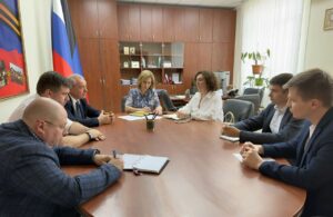 Лариса Толстыкина провела рабочую встречу с представителями Национального медицинского исследовательского центра терапии и профилактической медицины Минздрава России