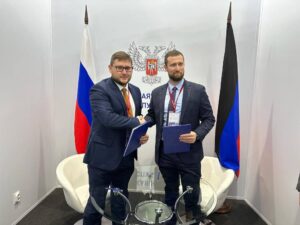 Глава Минэкономразвития Владимир Зверков  подписал ряд соглашений на ПМЭФ -2023