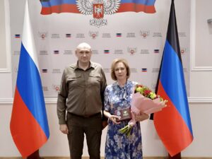 Евгений Солнцев вручил знаки отличия «За заслуги перед Донецкой Народной Республикой»