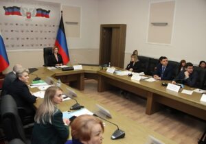На заседании коллегии Минобрнауки подвели итоги проведения в ДНР Года педагога и наставника