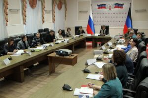 Вице-премьер Лариса Толстыкина провела заседание межведомственной комиссии по вопросам организации отдыха и оздоровления детей